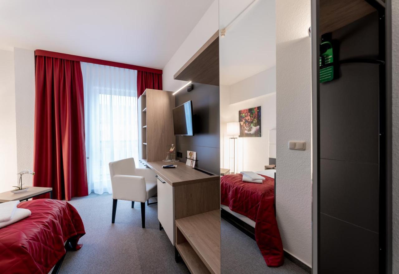 Hotel Stadtfeld Magdeburgo Exterior foto